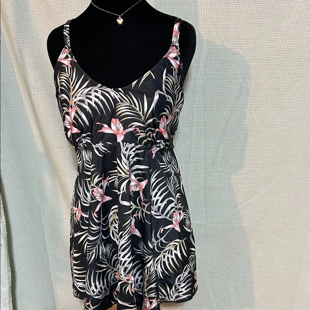 Swim Top Black Tropical Floral Adjustable Spaghetti Strap swimsuit Top Large